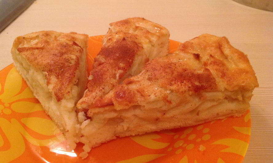 Рецепт воздушной шарлотки с корицей и яблоками