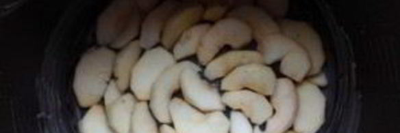 яблочная шарлотка в мультиварке