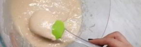 яблочная шарлотка