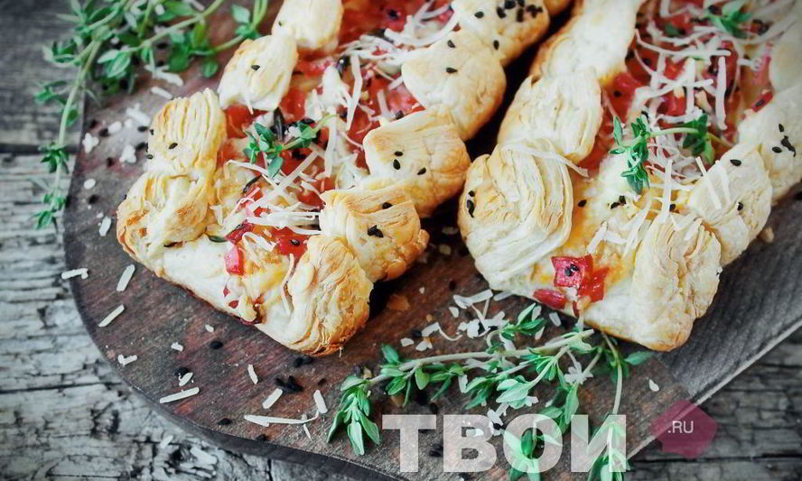 Рецепт слоеных слоек с ветчиной и сыром