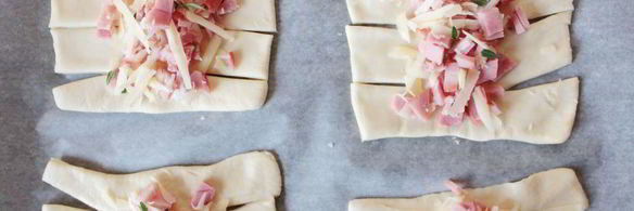 слоеные слойки с ветчиной и сыром