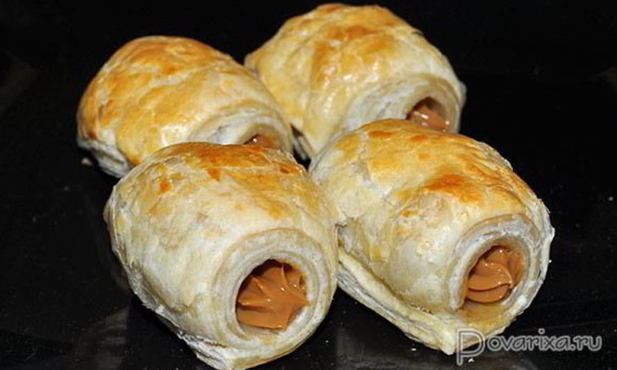 Рецепт слоеных трубочек с вареного сгущенкого