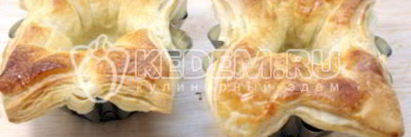 слойки с баклажанами и сыром