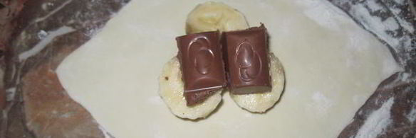 слойки с бананом и шоколадом