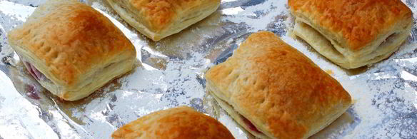 слойки с малиной