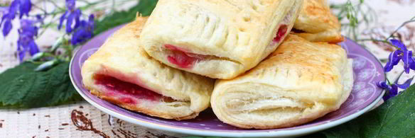 слойки с малиной