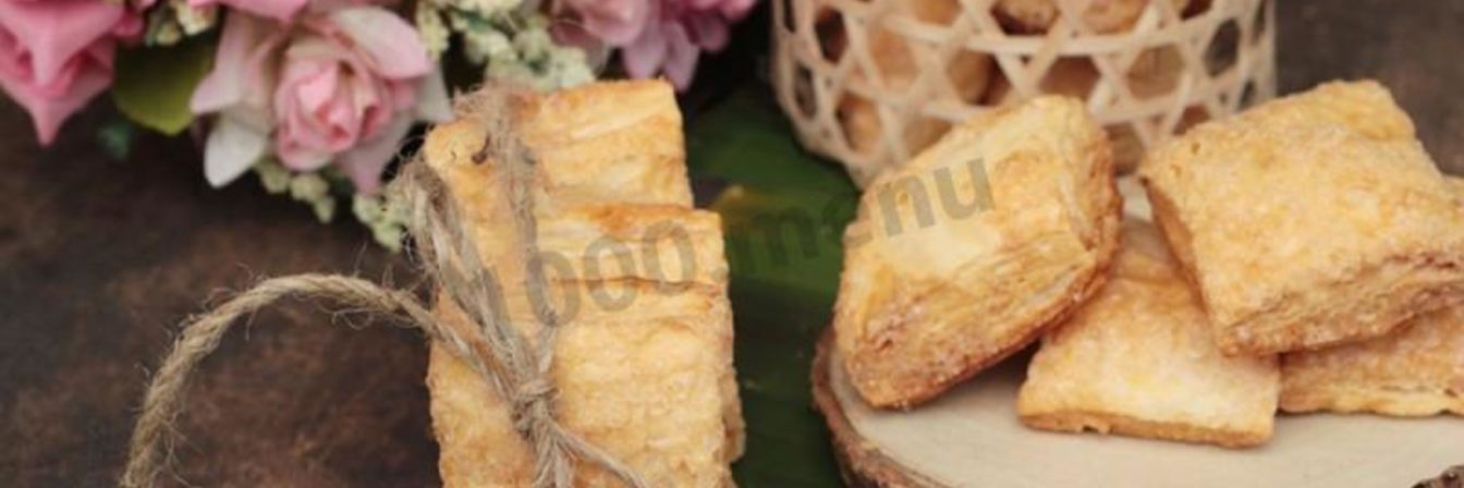 Слойки с сахаром из слоеного теста