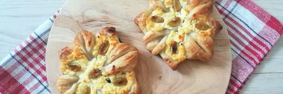 слойки с творогом и виноградом