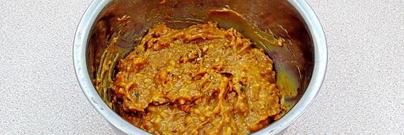 слойки с вареной сгущенкой и орехами