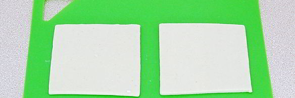 слойки с вареной сгущенкой и орехами