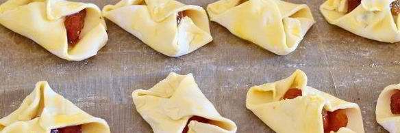 слойки с вареньем из слоеного теста