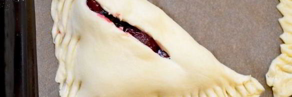 слойки с вишней