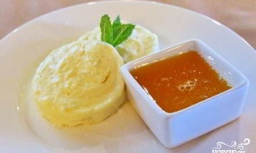 Рецепт диетических сырников в мультиварке на пару