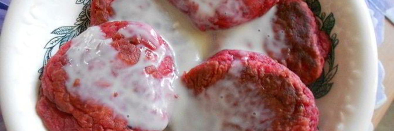 Розовые сырники