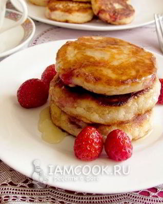 Сырники клубничные