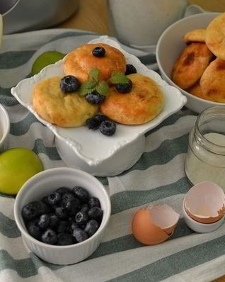 Сырники с изюмом и лимоном