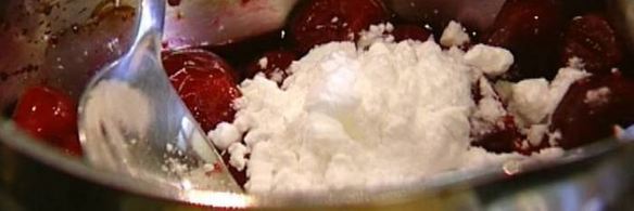 сырники с вишневым соусом и корицей