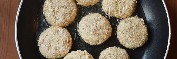 сырники с яблоком в овсяной панировке