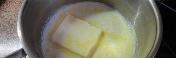 творожник с орехами и изюмом