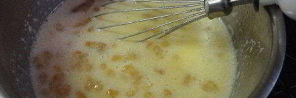 творожник с орехами и изюмом