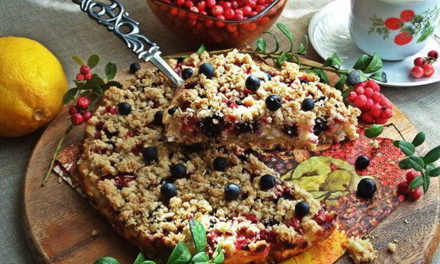 Рецепт ягодного творожника без муки