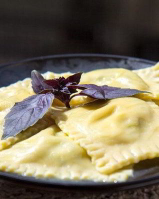 Равиоли с рикоттой и шпинатом