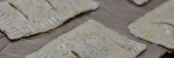 слоеное тесто с сыром в духовке