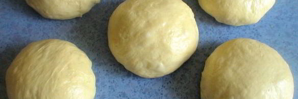 сырная косичка из дрожжевого теста