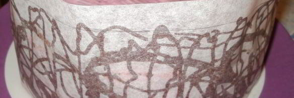 бисквитный торт с орехово-смородиновой ноткой