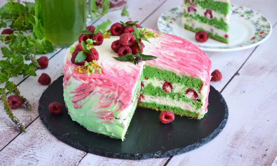 Рецепт фисташкового торта с малиной