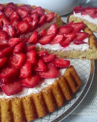 Клубничный торт Ура, каникулы