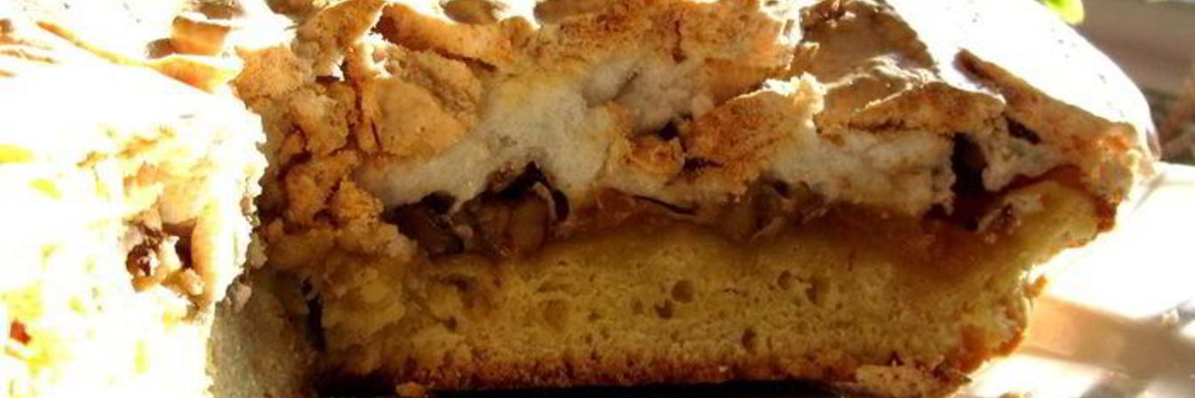 Песочный торт с конфитюром и грецкими орехами