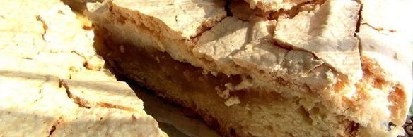 песочный торт с конфитюром и грецкими орехами