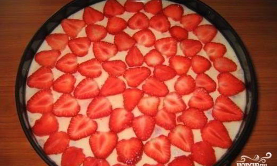 Рецепт торта с клубникой без выпечки