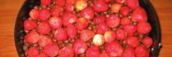 торт с клубникой без выпечки