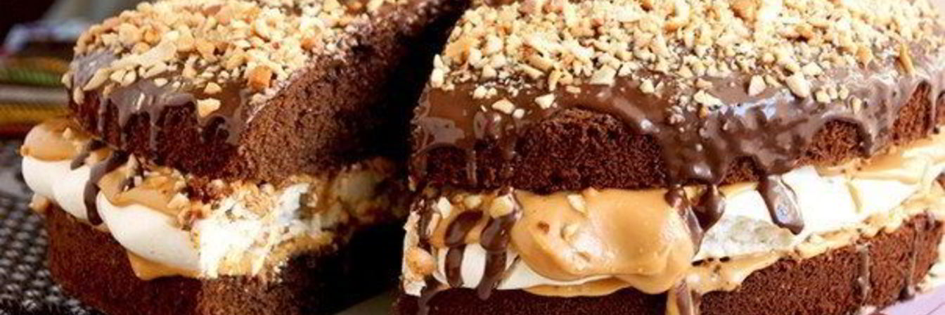 Торт Сникерс