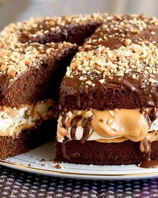 Торт Сникерс