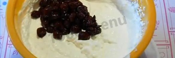 торт цифра 8 с цветами из фруктов