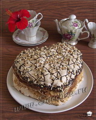 Торт в виде сердца Иван-да-Марья