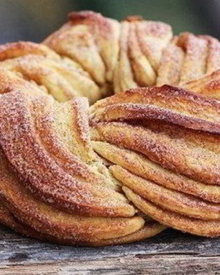 Выпечка из Эстонии с корицей