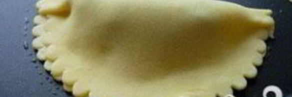 яблочные конвертики с миндалем и изюмом