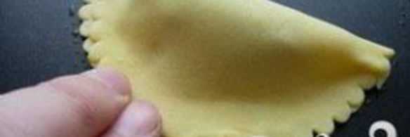 яблочные конвертики с миндалем и изюмом