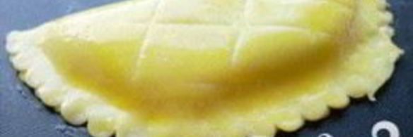 яблочные конвертики с миндалем и изюмом