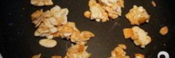 яблочные конвертики с миндалем и изюмом