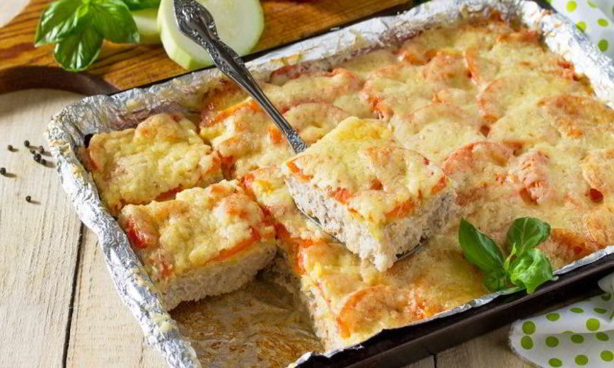 Рецепт ароматной запеканки с куриным фаршем и кабачком