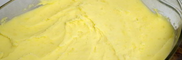 картофельная запеканка с соусом