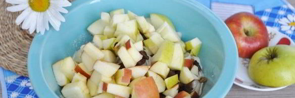 лапшевник детский с яблоком и изюмом