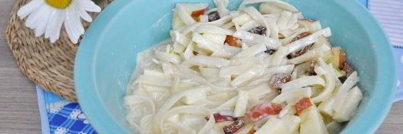 лапшевник детский с яблоком и изюмом