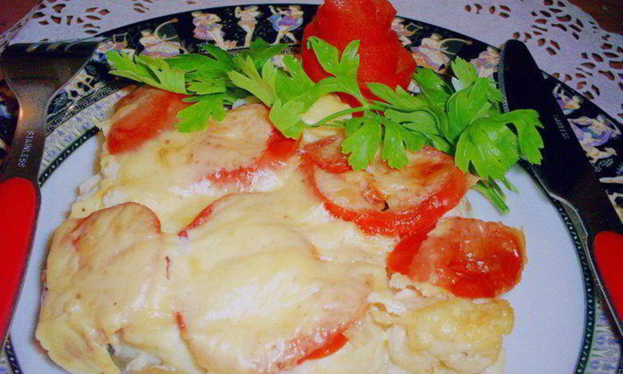 Рецепт овощной запеканки под сырным соусом