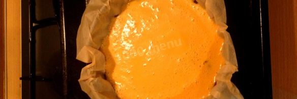 творожная запеканка с замороженными ягодами и тыквой